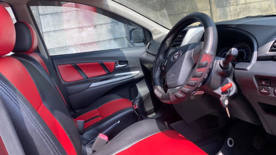 TOYOTA AVANZA VELOZ 1.5 MT (NEW) MT 2015